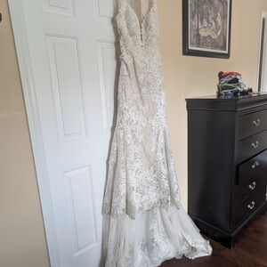 Martina Liana Lace Wedding Dress in Cream